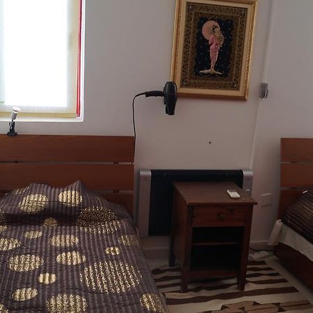 Destalo Court Larnaca Apartment Exterior photo